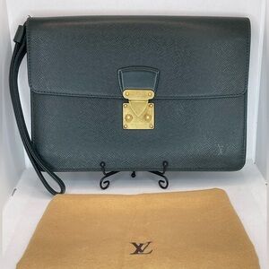 (MT88) Louis Vuitton Kourad Cluth Bag